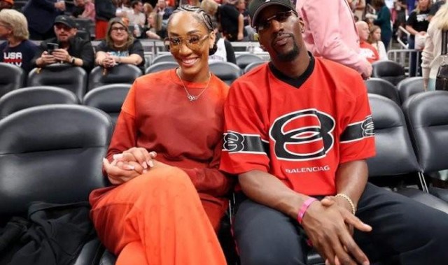 阿德巴约感谢女友阿贾：她是100%理解我处境的人，我无比荣幸